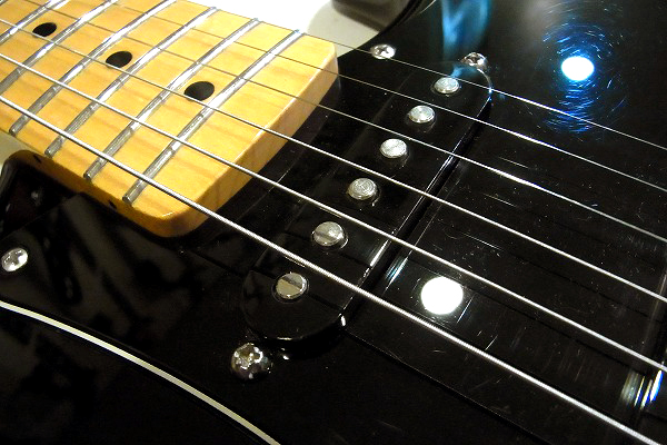 Fender MEX 2011年限定 FSR Standard Stratocaster HSS Black 極美品 - Teenarama! Used Guitar and Pop'n